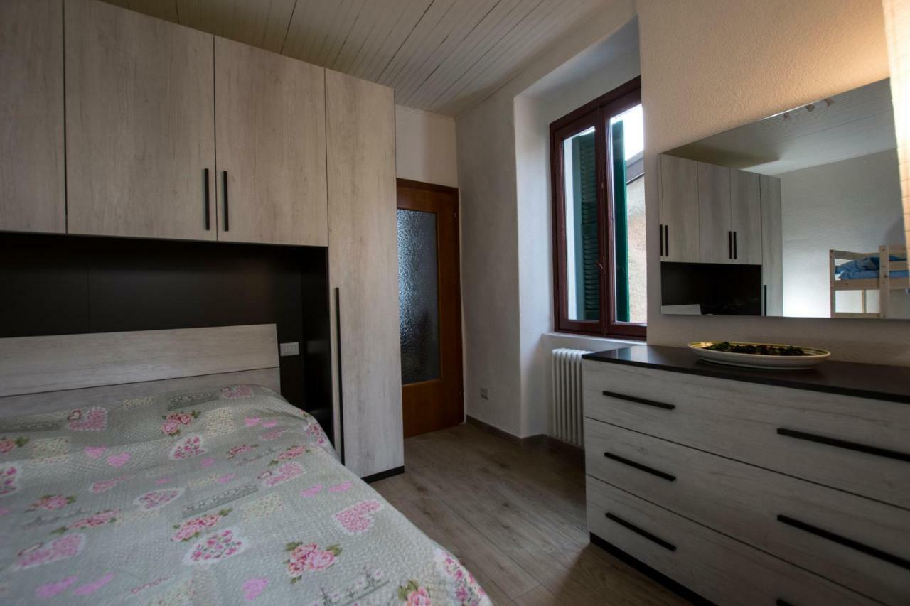 Casa Vacanze Dell'Artista On Como Lake Bellano Exteriör bild